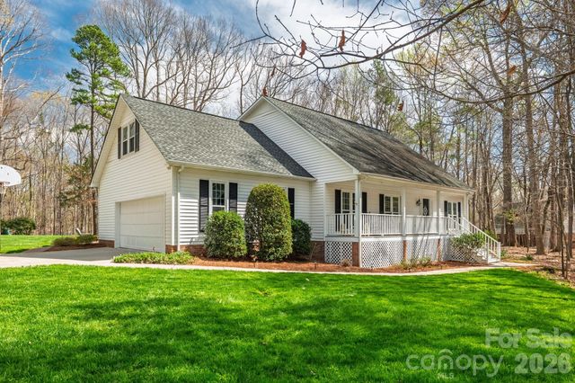 801 Reverdy Lane, Matthews, NC 28105