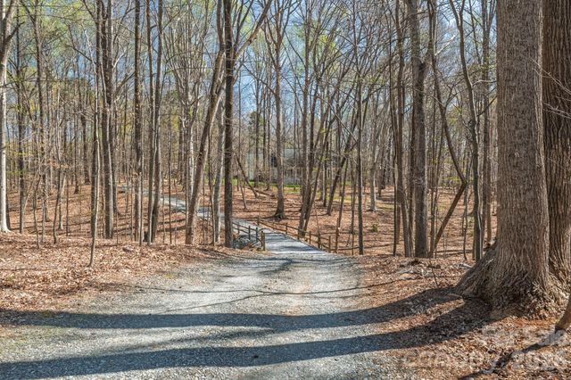 801 Reverdy Lane, Matthews, NC 28105