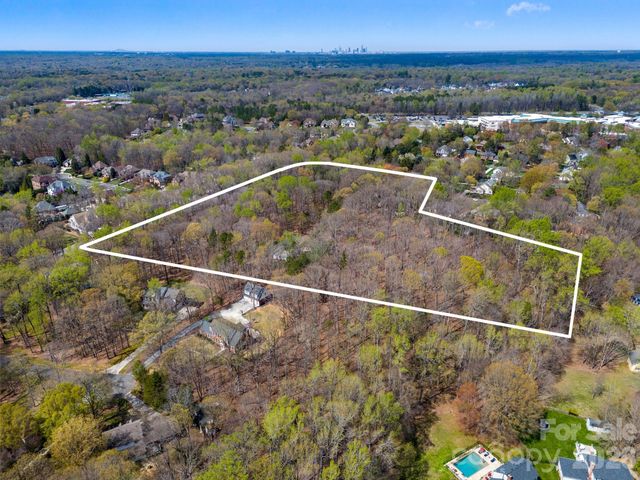 801 Reverdy Lane, Matthews, NC 28105