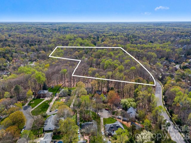 801 Reverdy Lane, Matthews, NC 28105