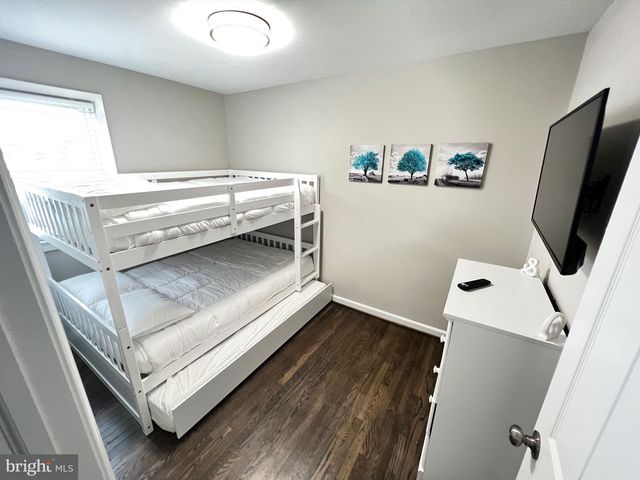 2803 IVERSON ST, Temple Hills, MD 20748