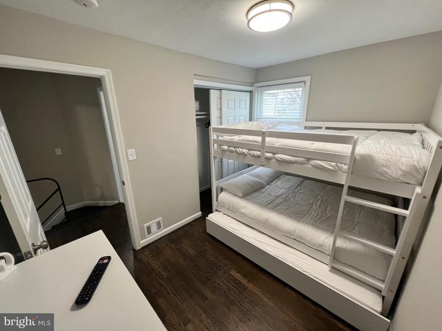 2803 IVERSON ST, Temple Hills, MD 20748
