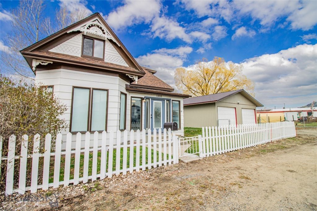 1335 Iowa Avenue, Butte, MT 59701