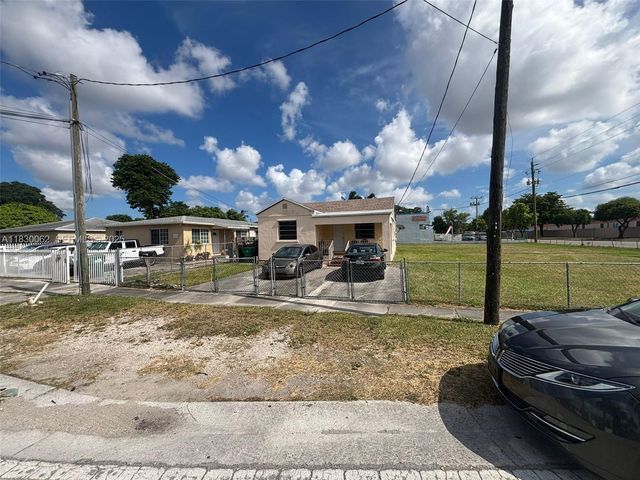 3186 NW 33rd Street, Miami, FL 33142