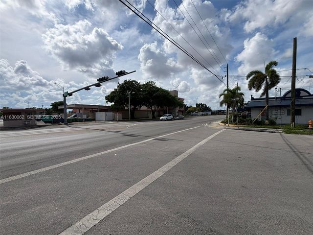 3186 NW 33rd Street, Miami, FL 33142