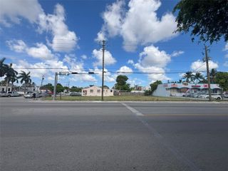 3186 NW 33rd Street, Miami, FL 33142