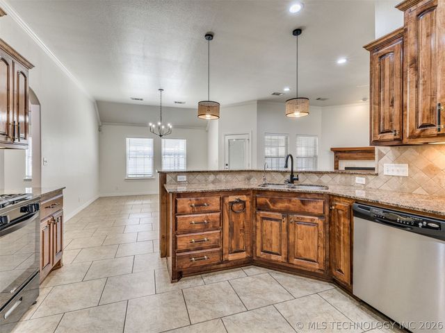 14714 Courtney Lane, Glenpool, OK 74033