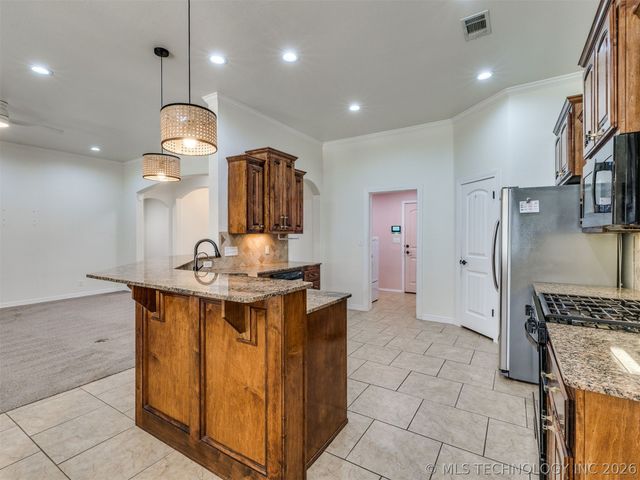 14714 Courtney Lane, Glenpool, OK 74033
