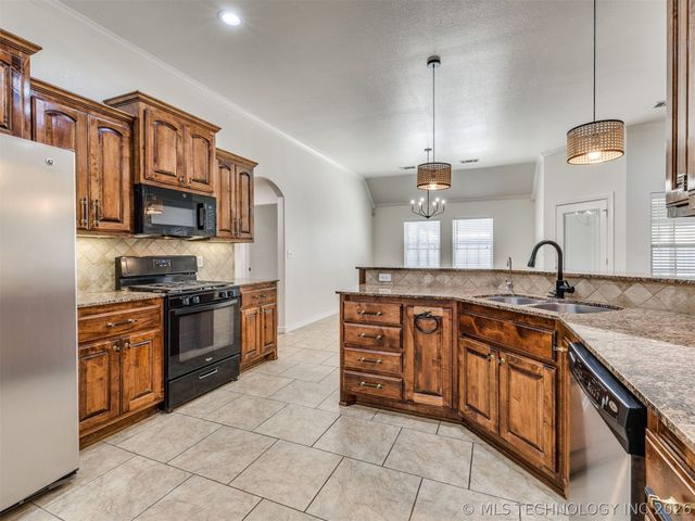 14714 Courtney Lane, Glenpool, OK 74033