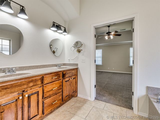 14714 Courtney Lane, Glenpool, OK 74033