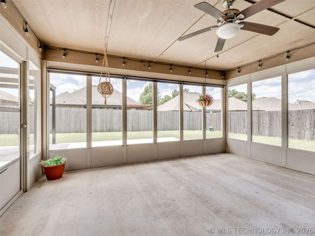 14714 Courtney Lane, Glenpool, OK 74033