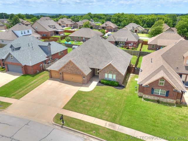 14714 Courtney Lane, Glenpool, OK 74033