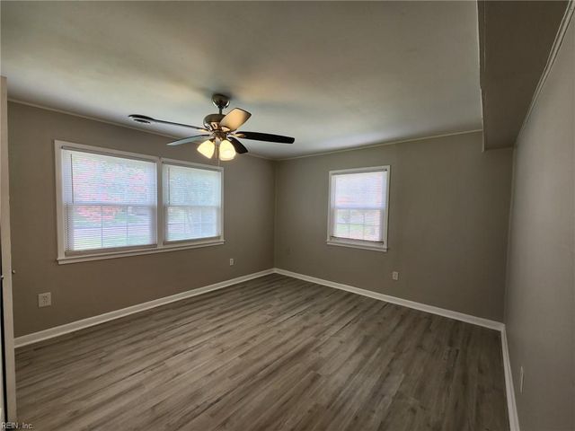 18 Janet DR, Hampton, VA 23669