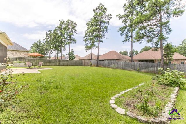 104 Gracetree Way, Kathleen, GA 31047