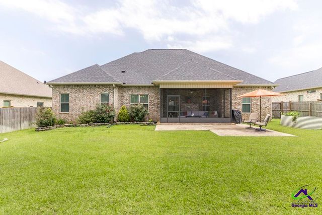 104 Gracetree Way, Kathleen, GA 31047