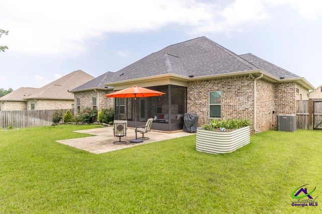 104 Gracetree Way, Kathleen, GA 31047