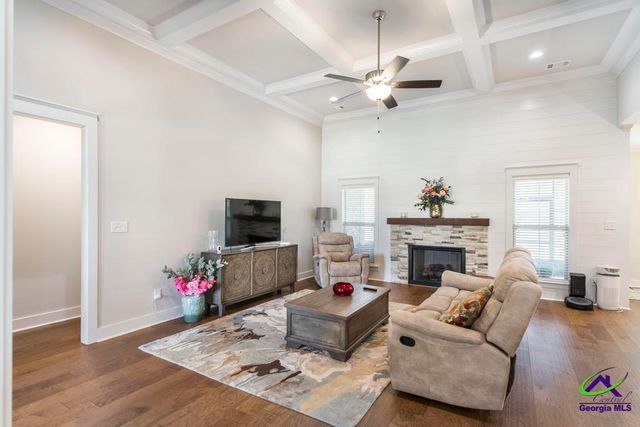 104 Gracetree Way, Kathleen, GA 31047