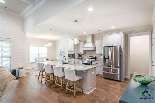 104 Gracetree Way, Kathleen, GA 31047