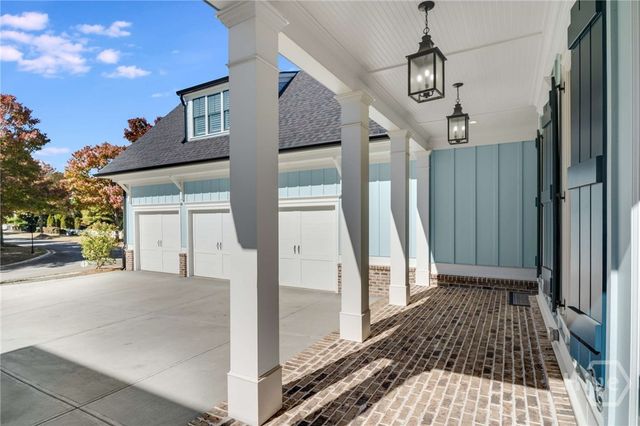 2030 Greenleffe Drive, Statham, GA 30666