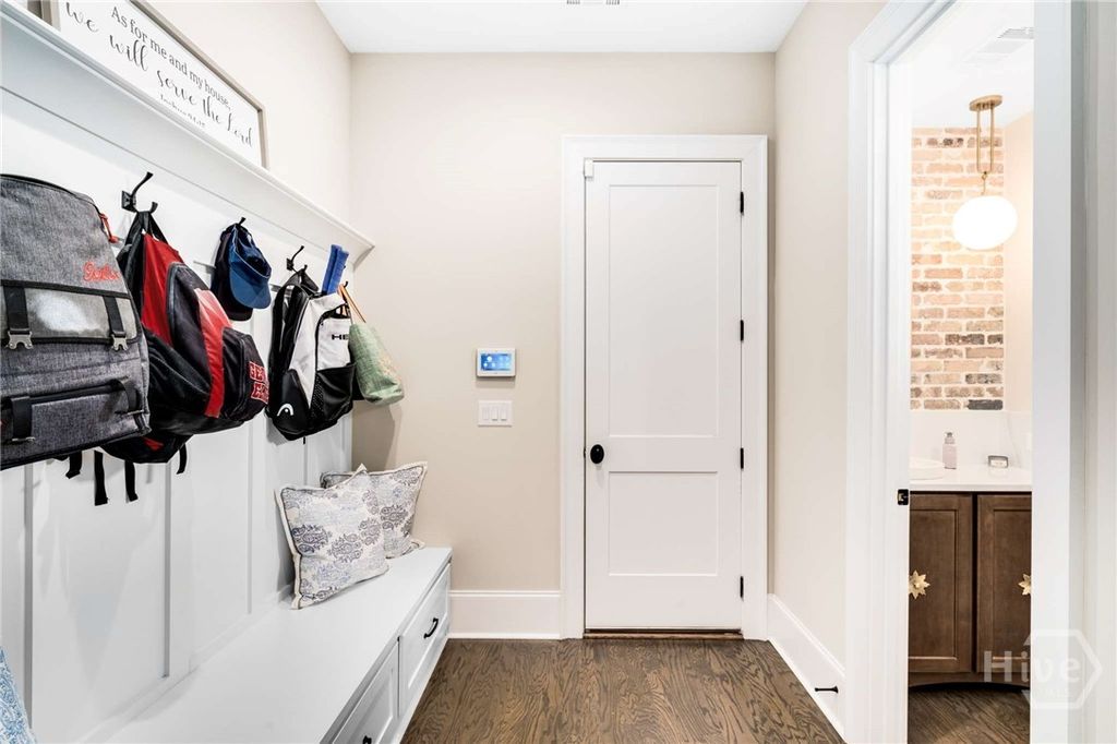 Image 24 of property listing at 2030 Greenleffe Drive, Statham, GA 30666