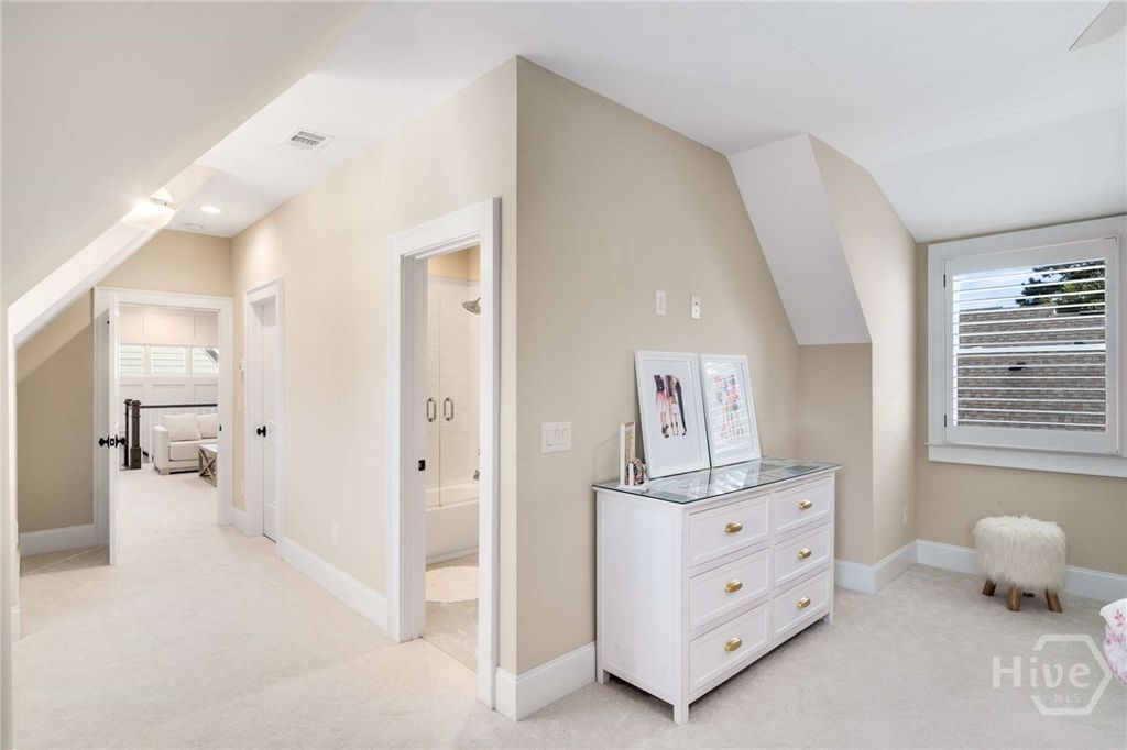 Image 42 of property listing at 2030 Greenleffe Drive, Statham, GA 30666