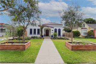 2421 Oakmont, Santa Ana, CA 92706
