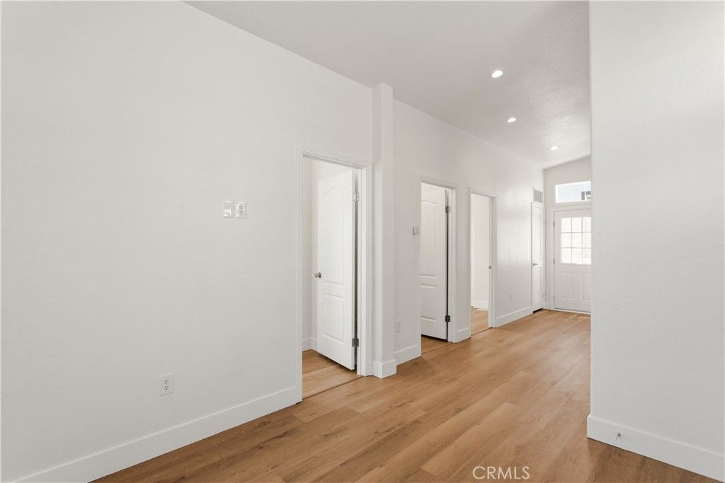 8250 Lankershim Boulevard Space 45, North Hollywood, CA 91605 — photo 5