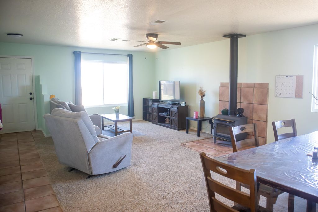 Image 10 of property listing at 244 Frost Road # B, Edgewood, NM 87015