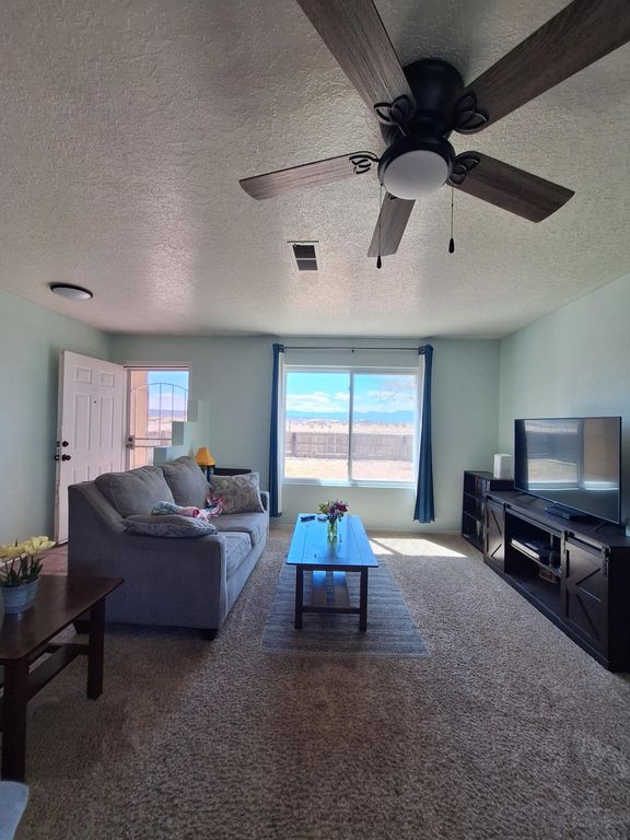 Image 11 of property listing at 244 Frost Road # B, Edgewood, NM 87015