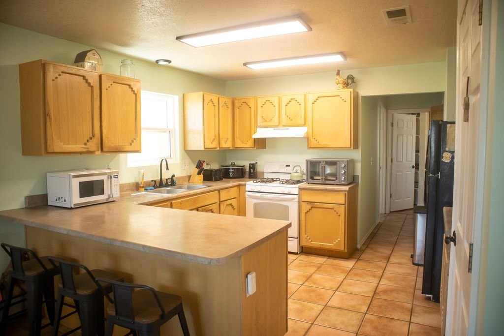 Image 18 of property listing at 244 Frost Road # B, Edgewood, NM 87015