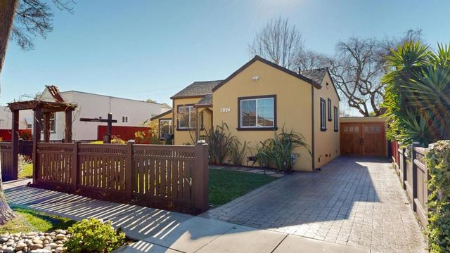 3024 Hoover Street, Redwood City, CA 94063