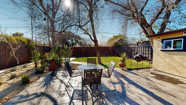 3024 Hoover Street, Redwood City, CA 94063