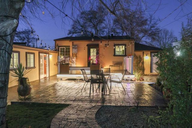 3024 Hoover Street, Redwood City, CA 94063