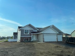 17703 Empire Trail, Lakeville, MN 55044
