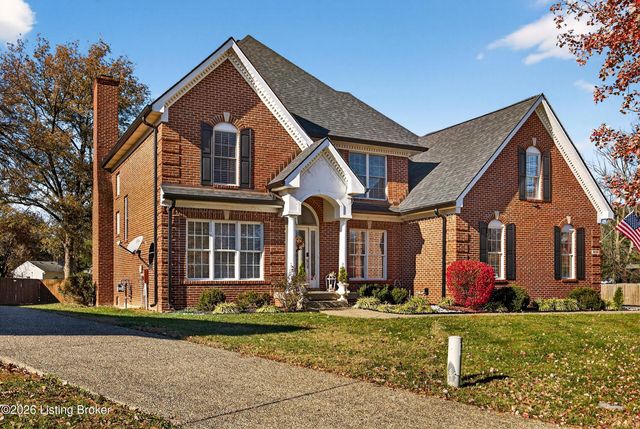 9702 Tufton Ct, Jeffersontown, KY 40299