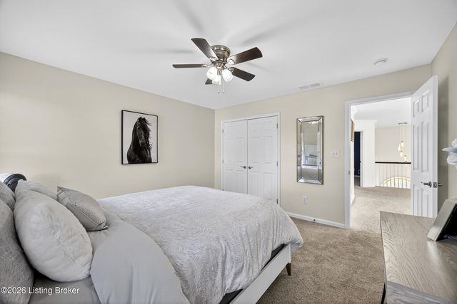 9702 Tufton Ct, Jeffersontown, KY 40299