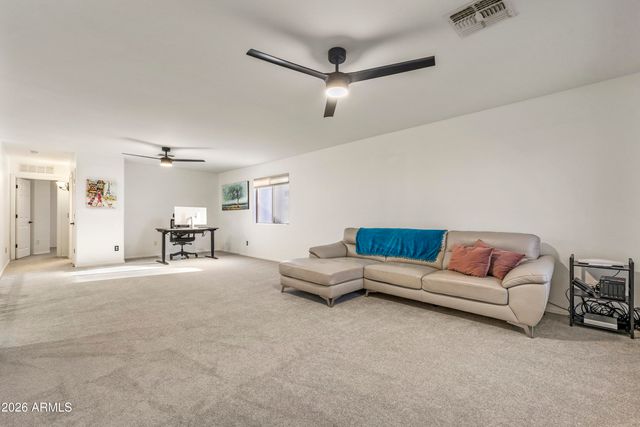 2538 E MINE CREEK Road, Phoenix, AZ 85024