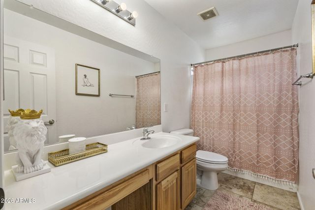 2538 E MINE CREEK Road, Phoenix, AZ 85024