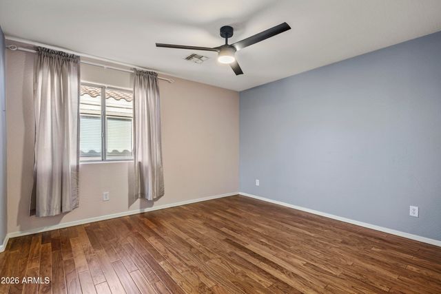 2538 E MINE CREEK Road, Phoenix, AZ 85024