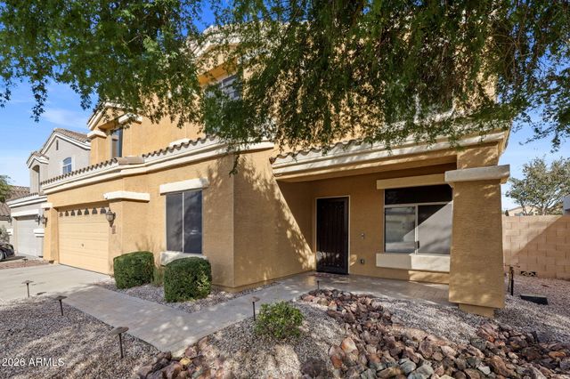 2538 E MINE CREEK Road, Phoenix, AZ 85024