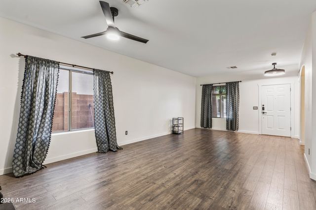 2538 E MINE CREEK Road, Phoenix, AZ 85024