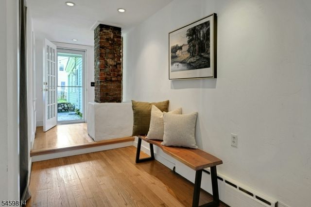 4 E Main St, Mendham Twp., NJ 07945