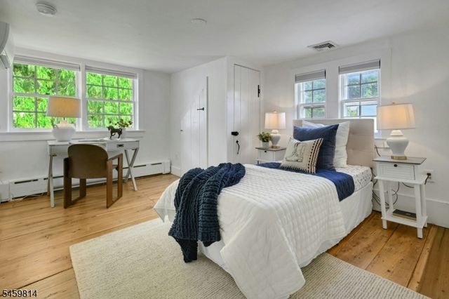 4 E Main St, Mendham Twp., NJ 07945