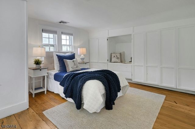 4 E Main St, Mendham Twp., NJ 07945