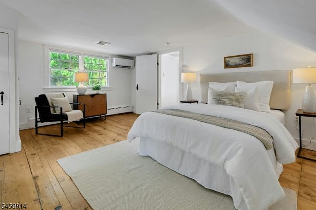 4 E Main St, Mendham Twp., NJ 07945
