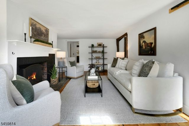 4 E Main St, Mendham Twp., NJ 07945