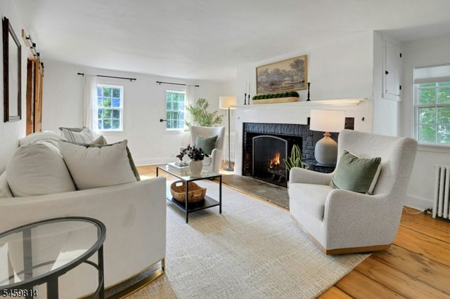4 E Main St, Mendham Twp., NJ 07945