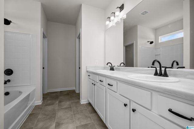 200 PINE VALLEY COVE, Columbiana, AL 35051