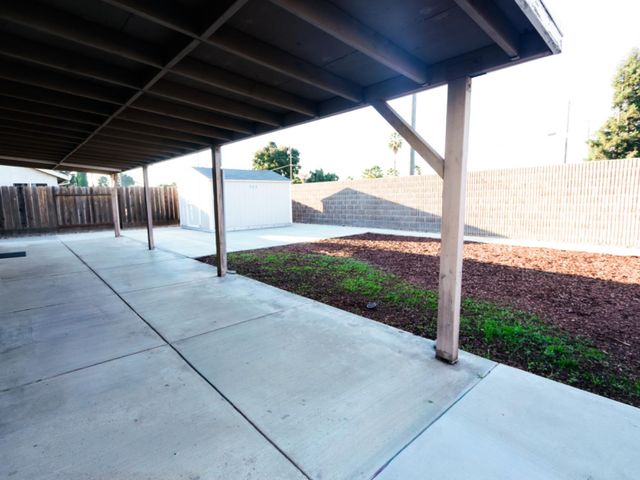 2013 Khatri Ct, Riverbank, CA 95367