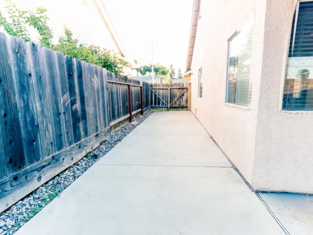 2013 Khatri Ct, Riverbank, CA 95367